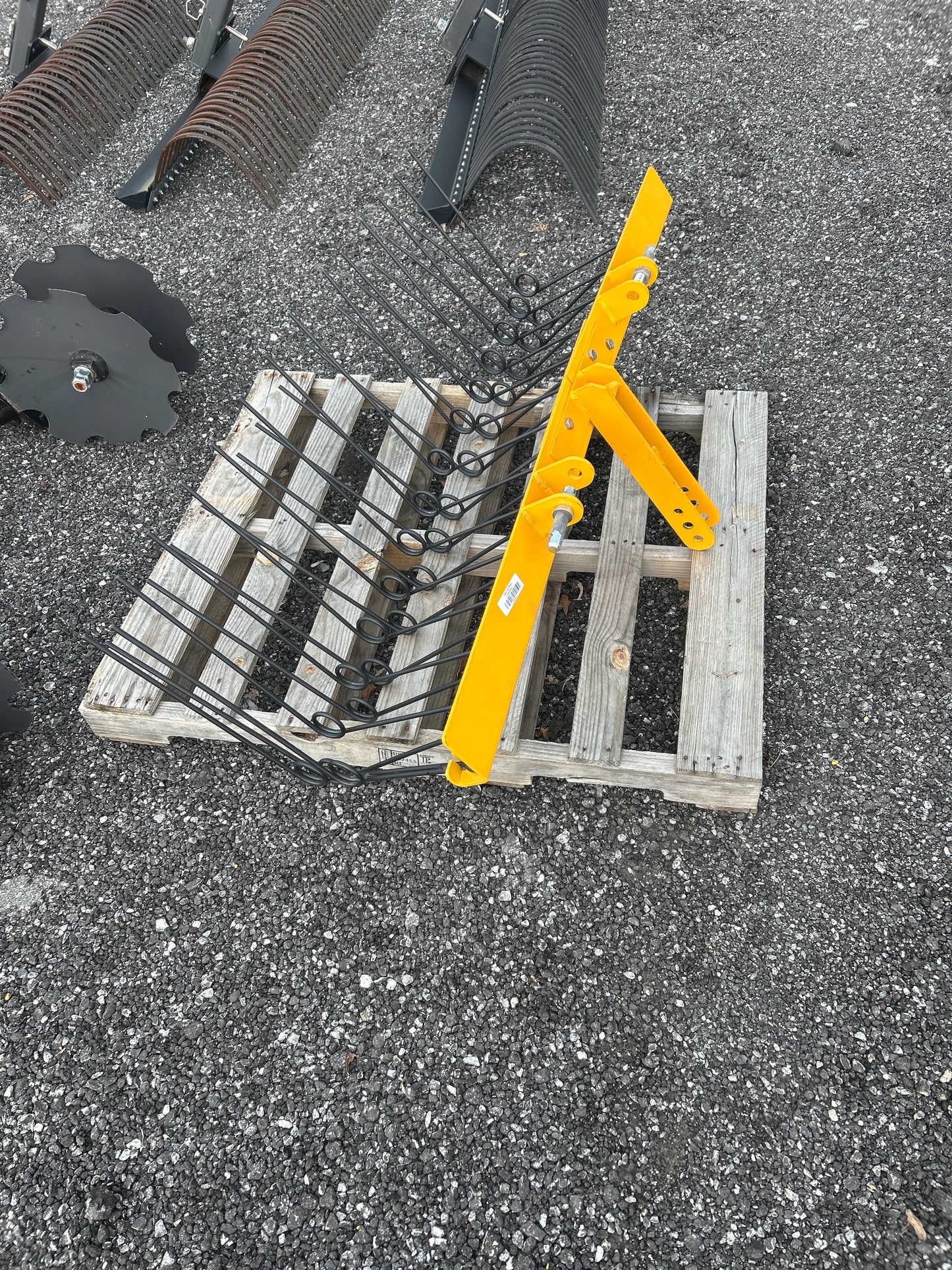 5ft Pine needle Rake