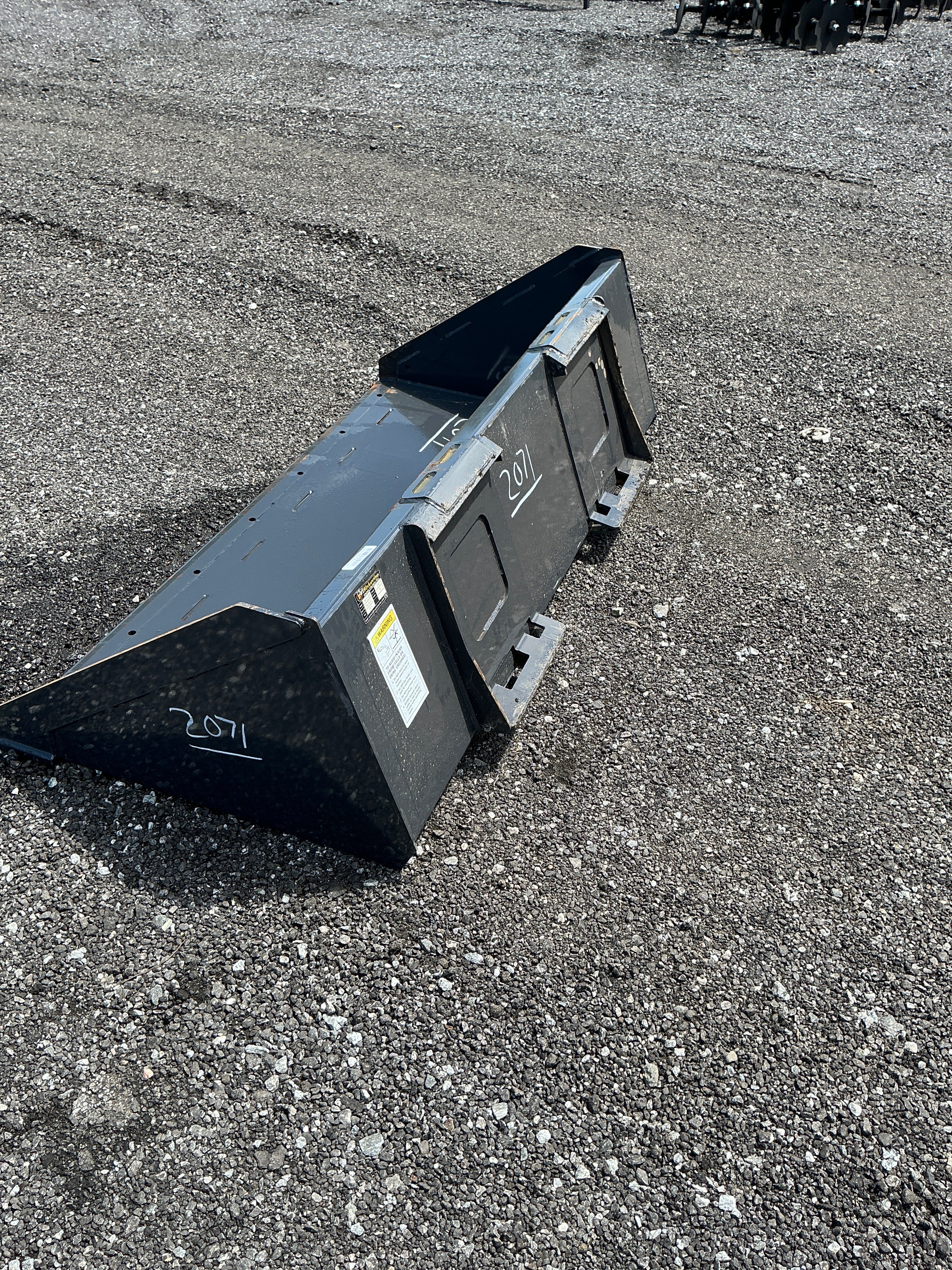 demo 70 " Smooth Bucket
