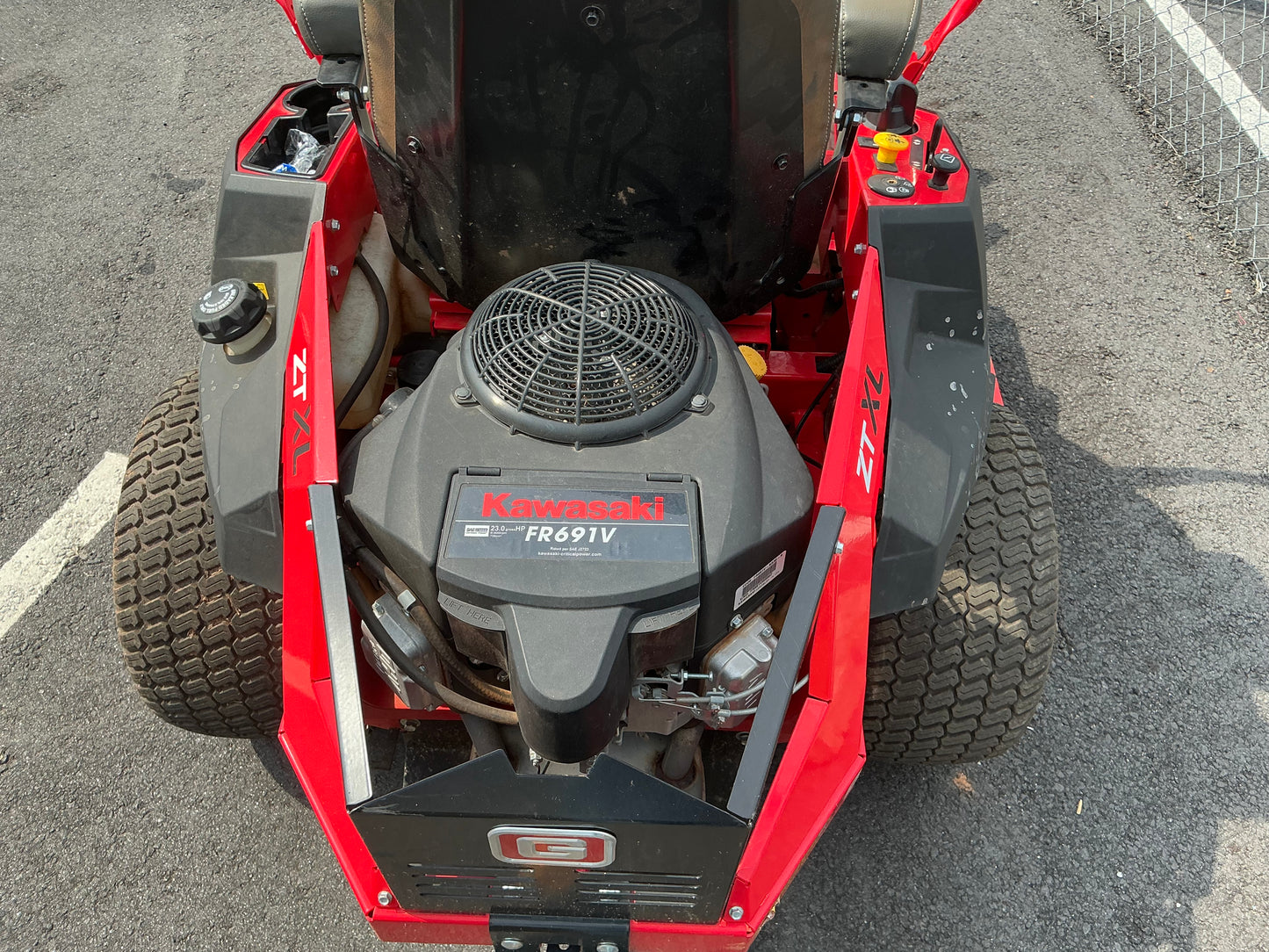 Used Gravely ZTXL Zero Turn Mower