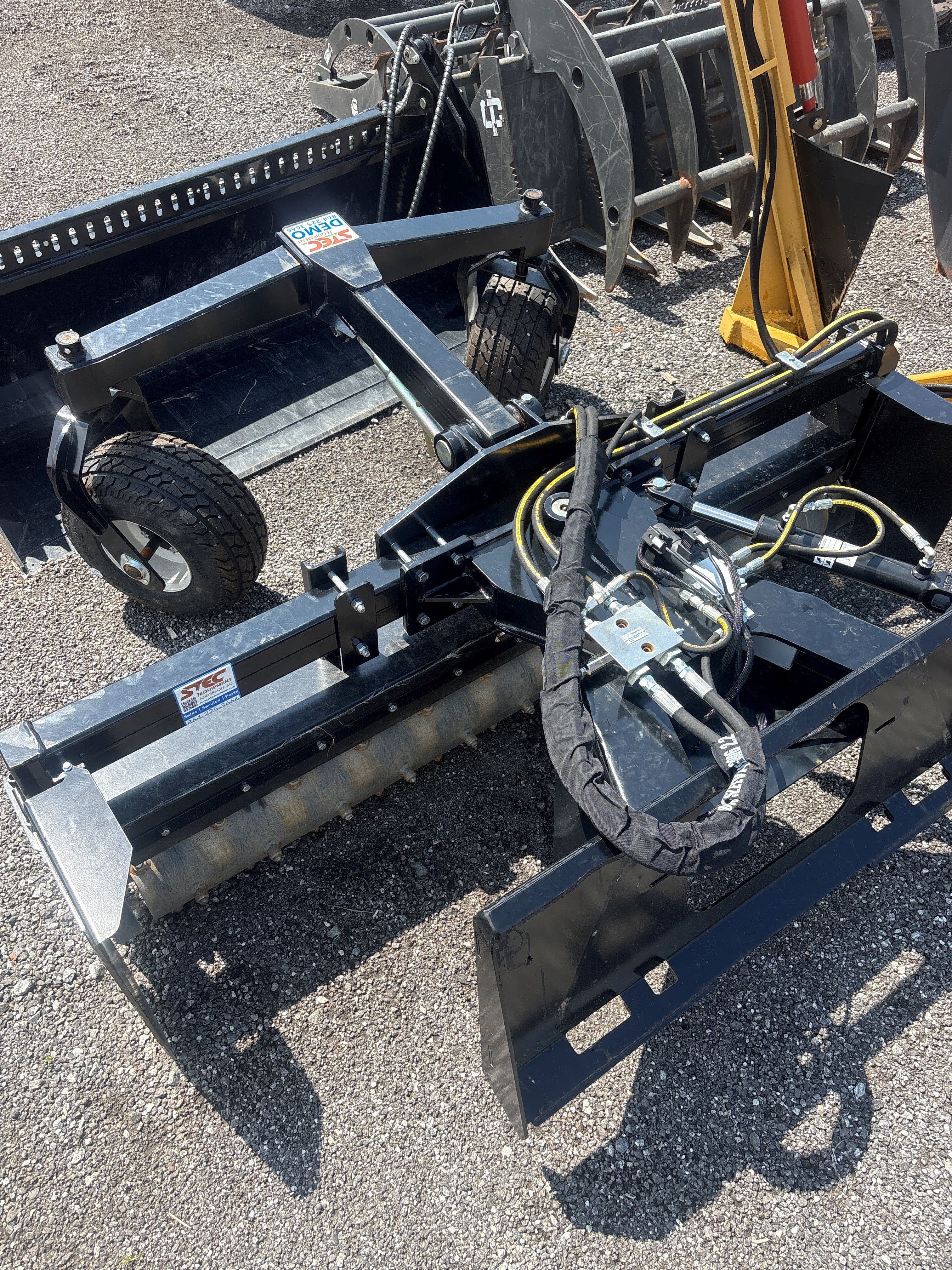 Demo 72 " Hydraulic Power Rake
