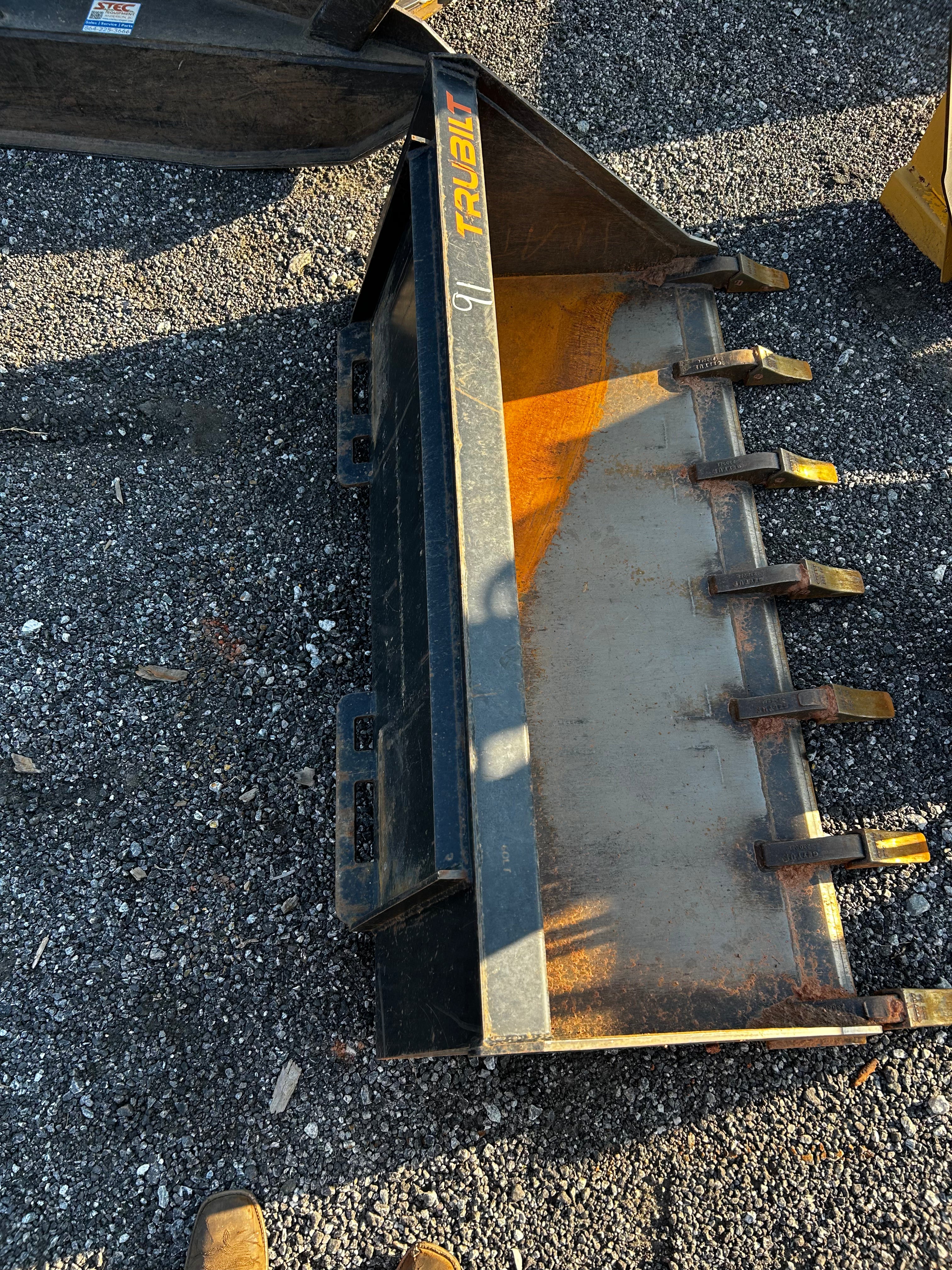 Used 60” Tooth Bucket