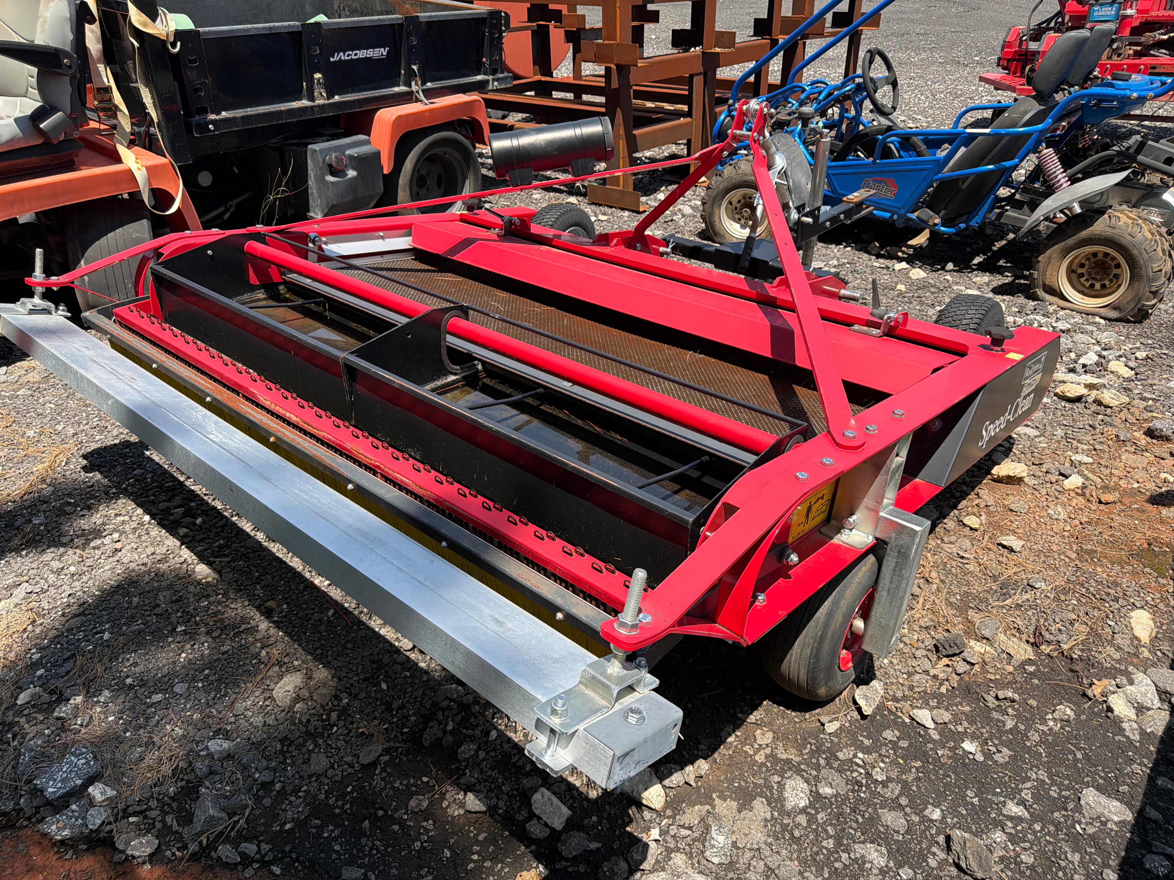 Pre-Owned Redexim 6ft Speed Clean - Artificial Turf Cleaner