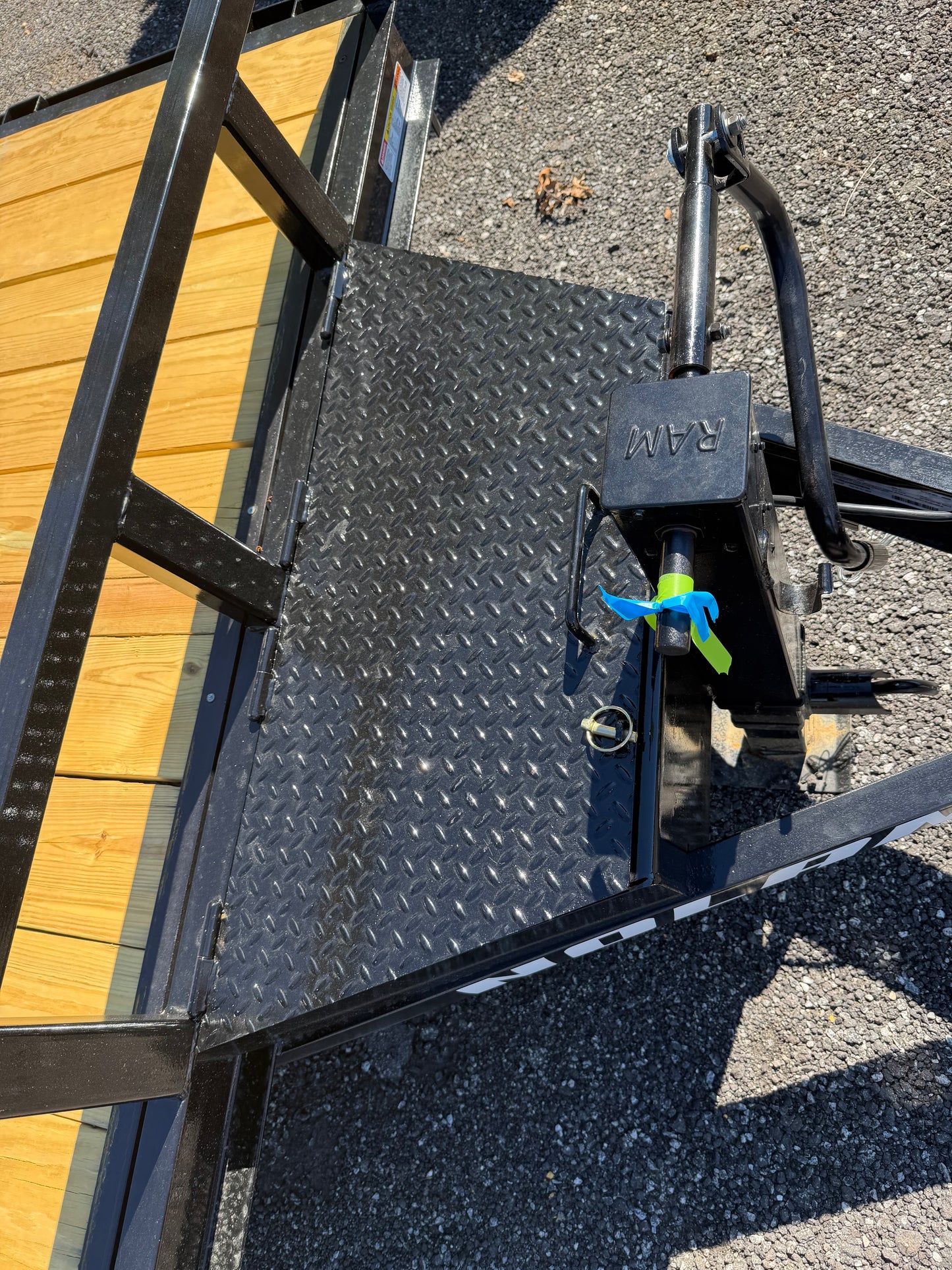 Nolan 7x22 17k Partial Tilt Trailer