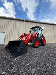 KIOTI DK4720SEHCB Hydrostatic Tractor With Loader and 3rd Function - Scratch and Dent