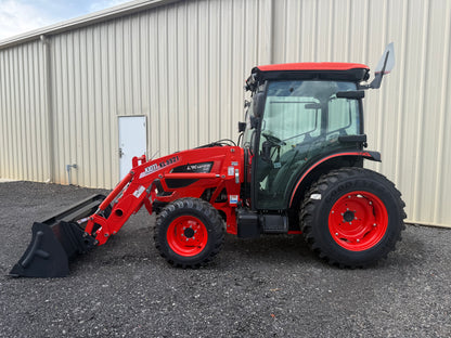 KIOTI DK4720SEHCB Hydrostatic Tractor With Loader and 3rd Function - Scratch and Dent