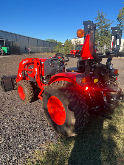 Pre-Owned KIOTI CK3510 HST Tractor with a KL4030C Loader