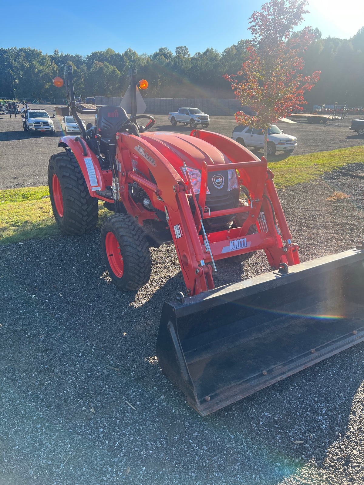 Pre-Owned KIOTI CK3510 HST Tractor with a KL4030C Loader